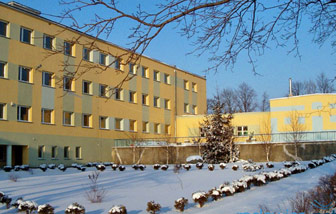Szkoła zbudowana w 1961 roku - obecna szkoła